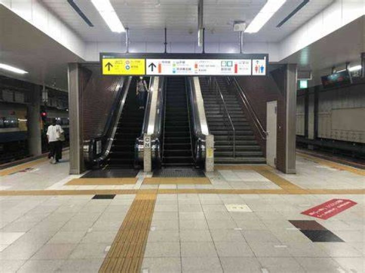 郡山駅の東京行き新幹線ホーム案内のイメージ